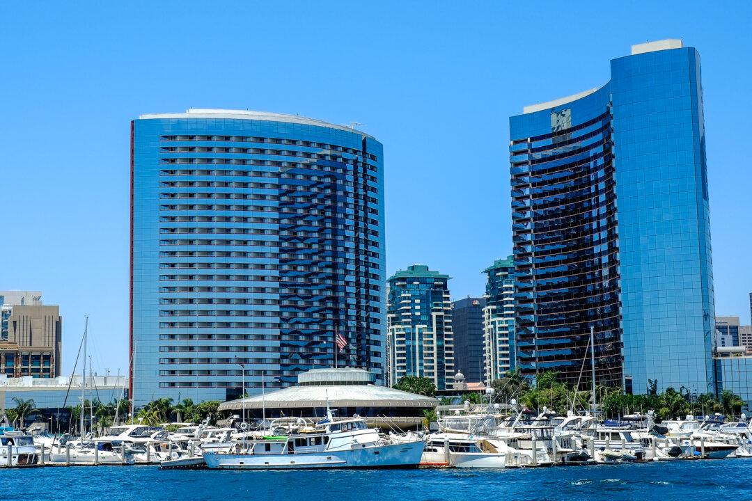 San Diego City Eliminates Parking Space Minimums for Businesses Near Public Transit