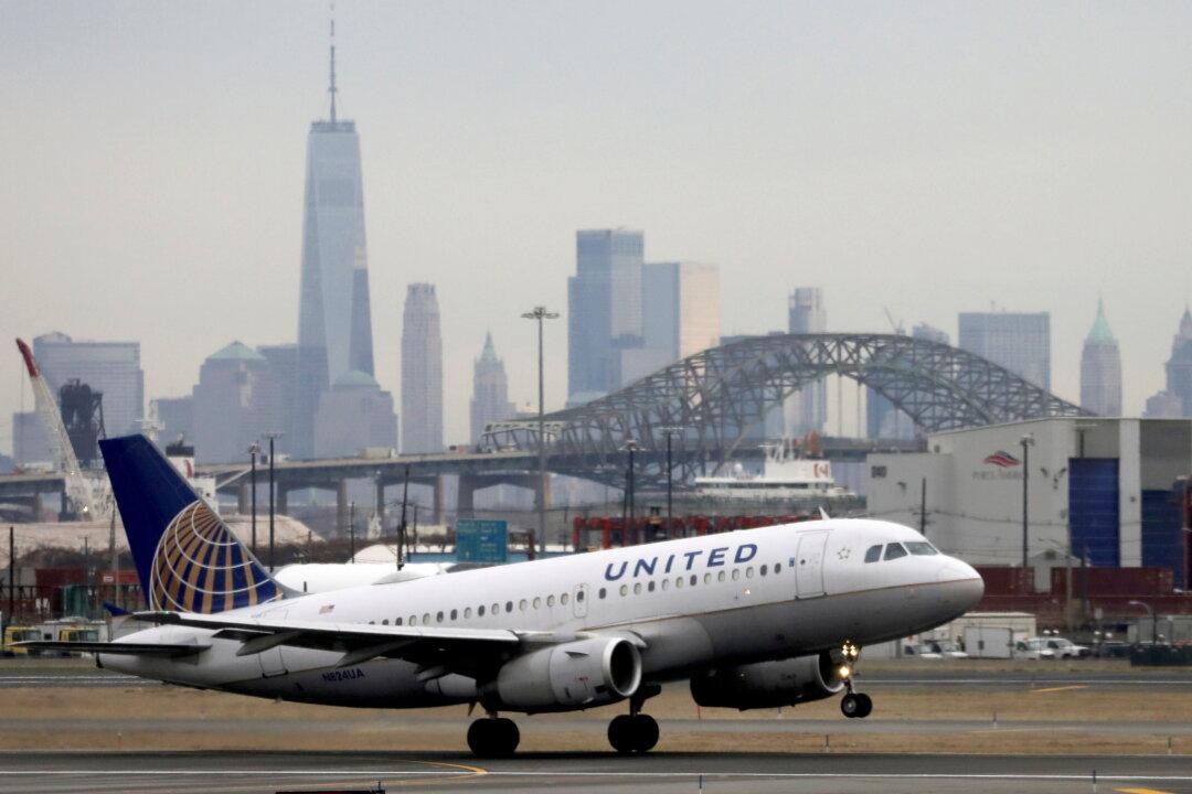 United Airlines Will Terminate Service at Kennedy International Airport If Feds Don’t Allow More Flights: CEO