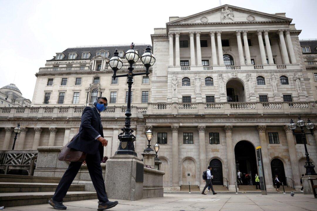 Bank of England Intervenes to Calm Markets as UK Borrowing Costs Soar