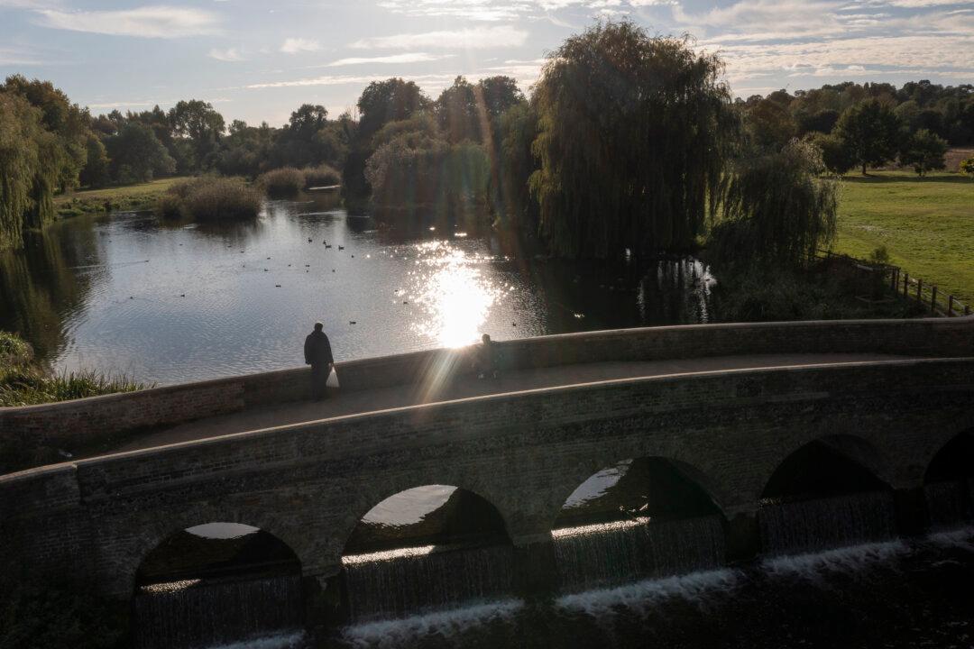 3 Reasons Why Walking Boosts Creativity