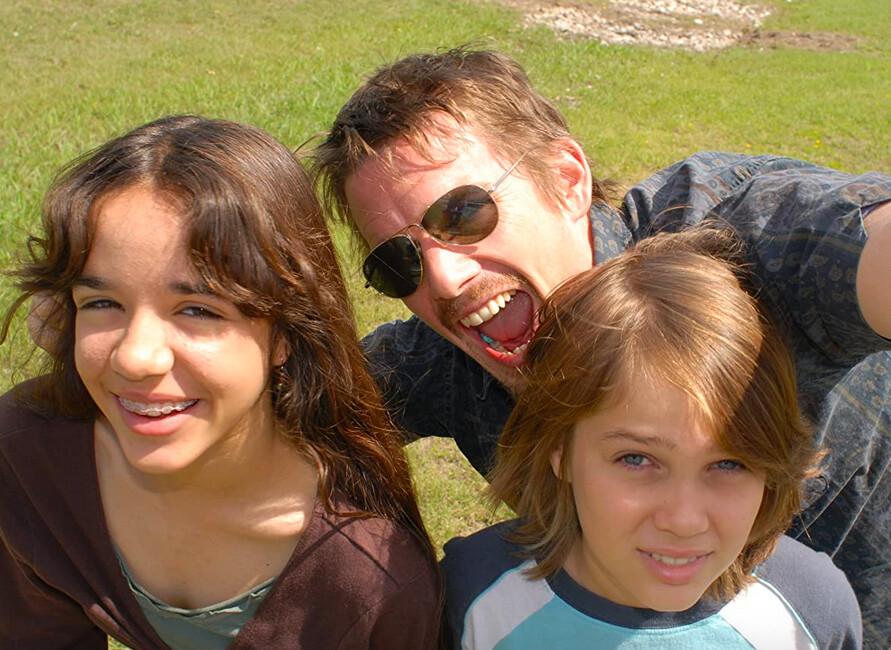 (L–R) Samantha (Lorelei Linklater), Mason Sr. (Ethan Hawke), and Mason Jr. (Ellar Coltrane), in "Boyhood." (IFC Films/Universal Pictures)