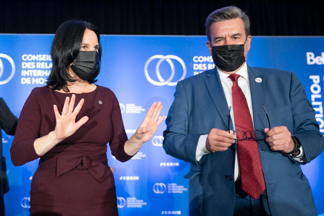 In Montreal’s Tight Rematch for Mayor, Personality May Count for More Than Policy