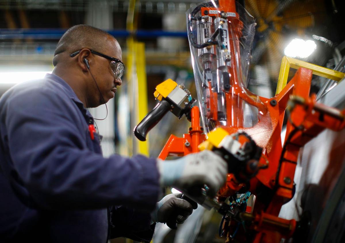 Sentiment Gauge Among New York Manufacturers Drops Below Zero for Only 4th Time In History