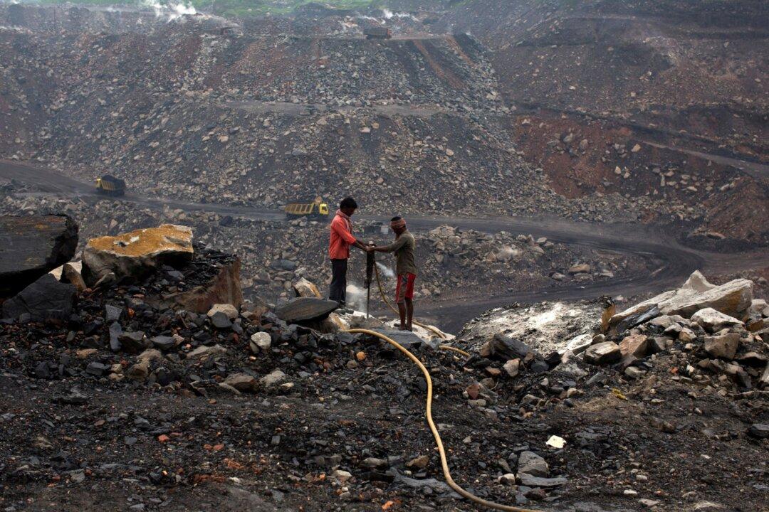 Delhi Chief Minister Warns of Power Crisis Due to Coal Shortage