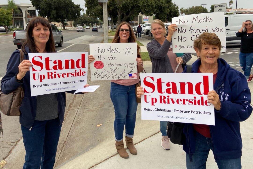 Riverside Parents Wait Over 6 Hours to Comment on Mask and Vaccine Mandates