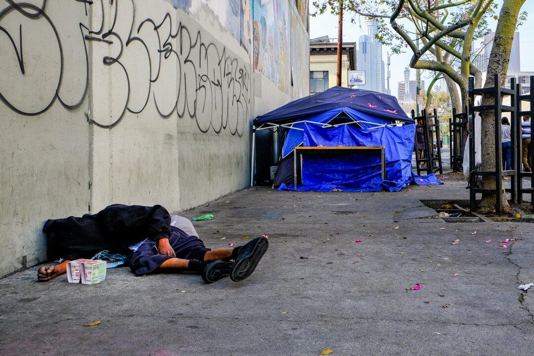 Los Angeles City Council Bans Homeless Encampments in Specified Areas of 3 Districts