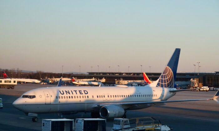 United Airlines Will Fire 232 Unvaccinated Employees: CEO