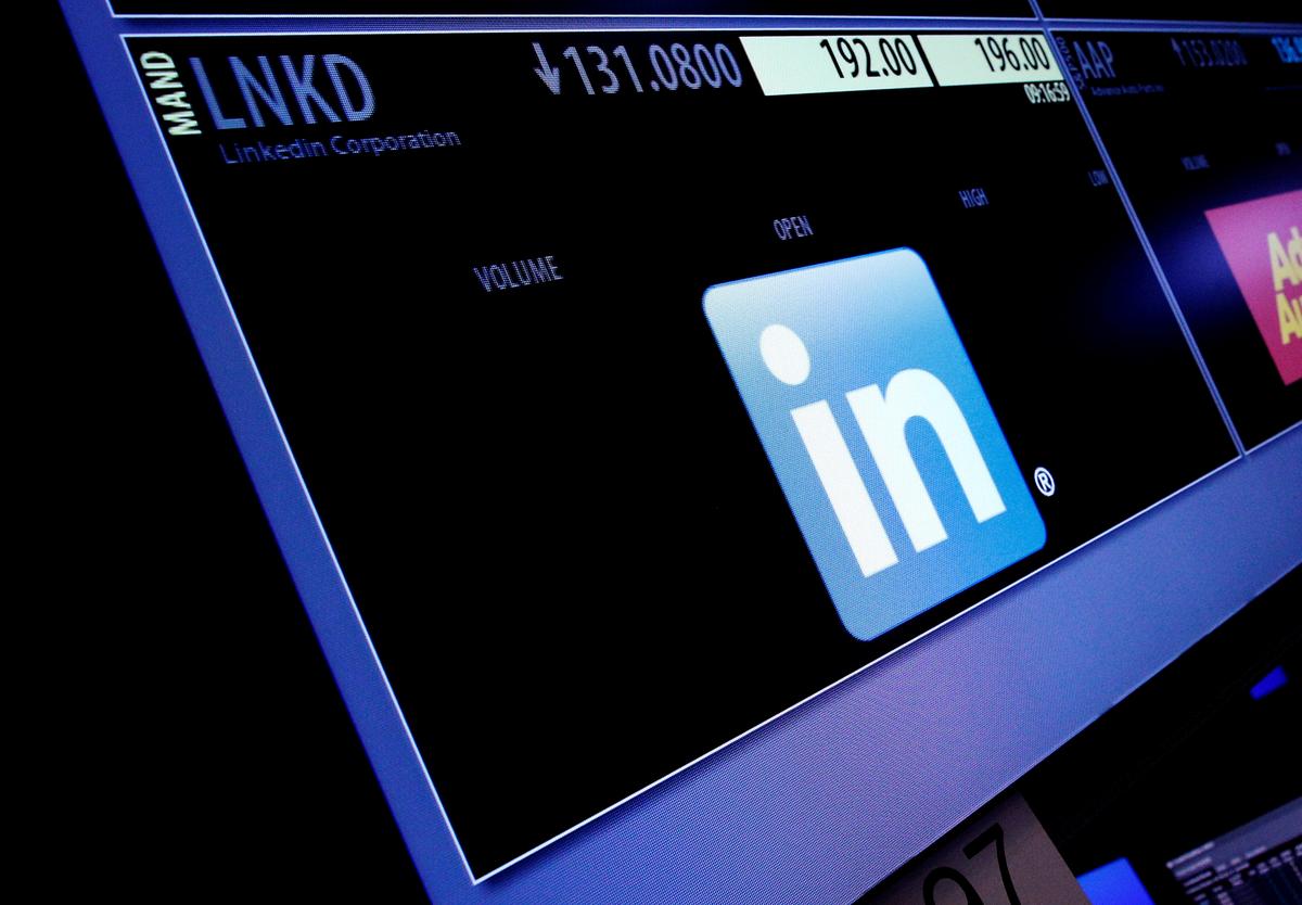 Microsoft to Shut Down LinkedIn in China Amid Censorship Criticism