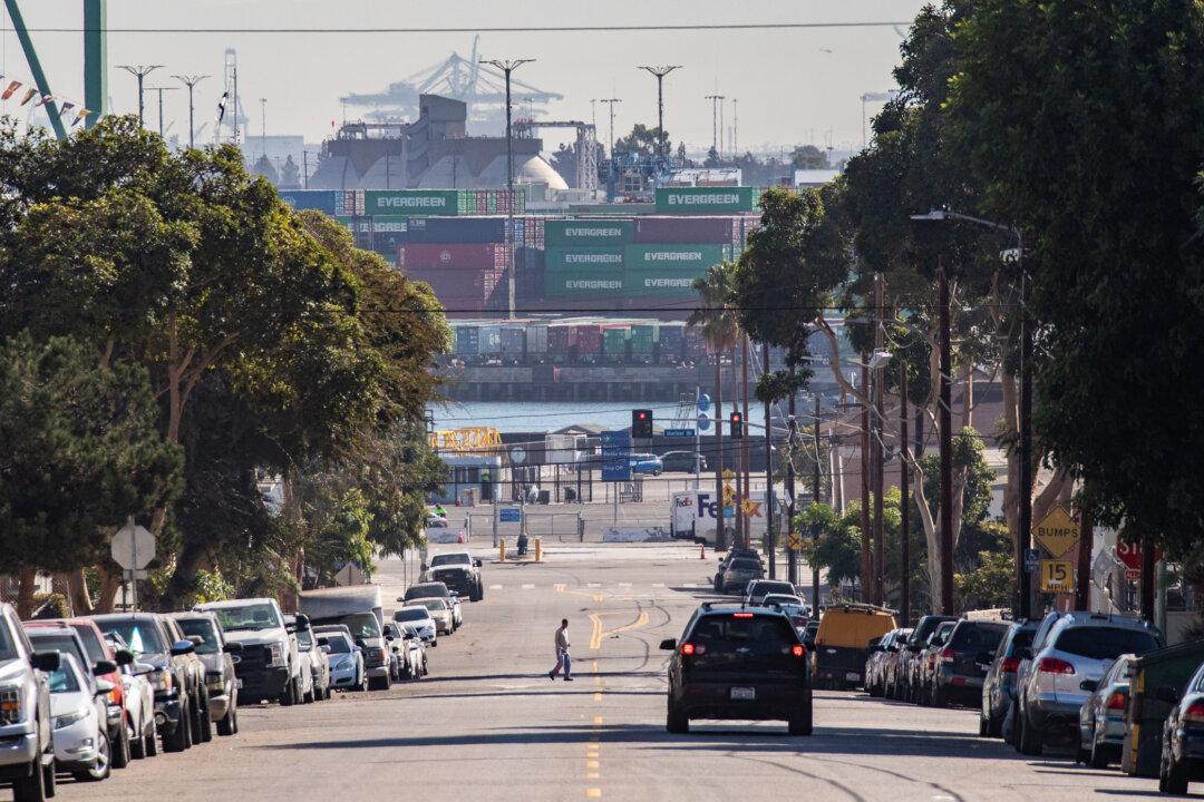 South Bay Residents Express Worries Over Supply Chain Backlog