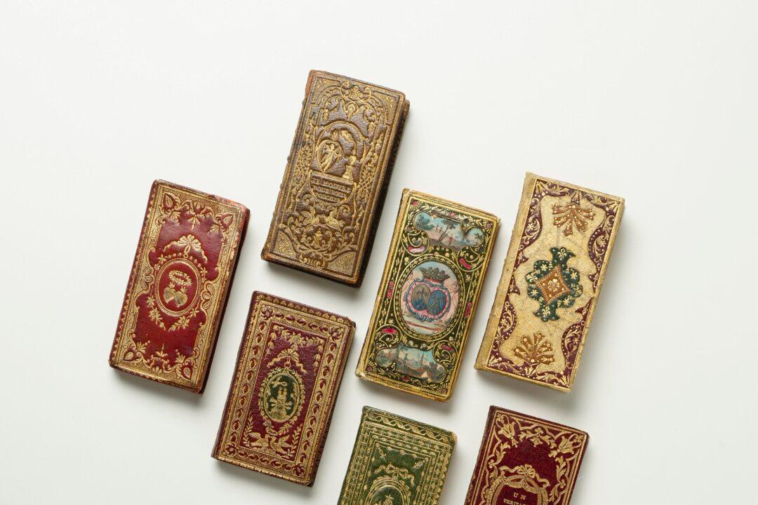 French Courtly Finesse in New York: 18th-Century Luxury Books