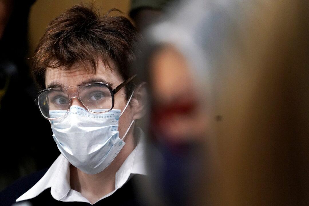 Florida School Gunman Cruz to Plead Guilty to Murder, Lawyer Says