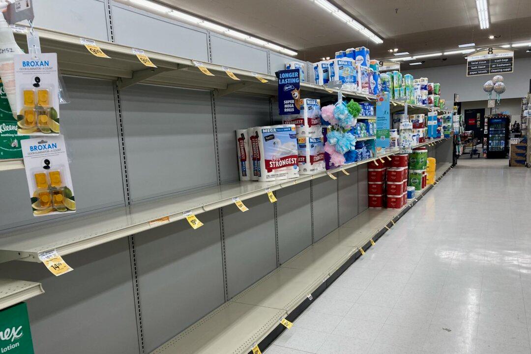 Economists: Worrying Consumer Sentiment Data Suggest Recession Is Looming