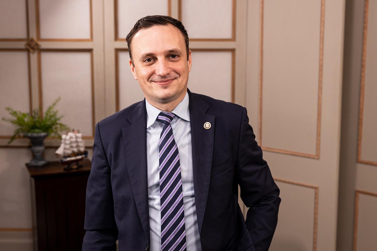 CCP Poses ‘Insider Threat’ to American Companies: Former Pentagon Official