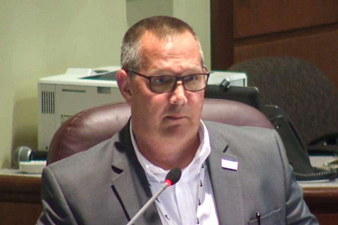 Loudoun County Sheriff Rejected Superintendent’s Request for Explosive Sweep, ‘Quick Reaction Force’ at Board Meeting