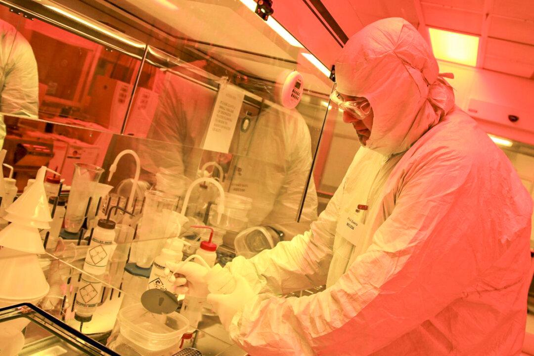 Nuclear Energy Experts Laud Federal Policy Initiatives, Question Proposed Budget Cuts