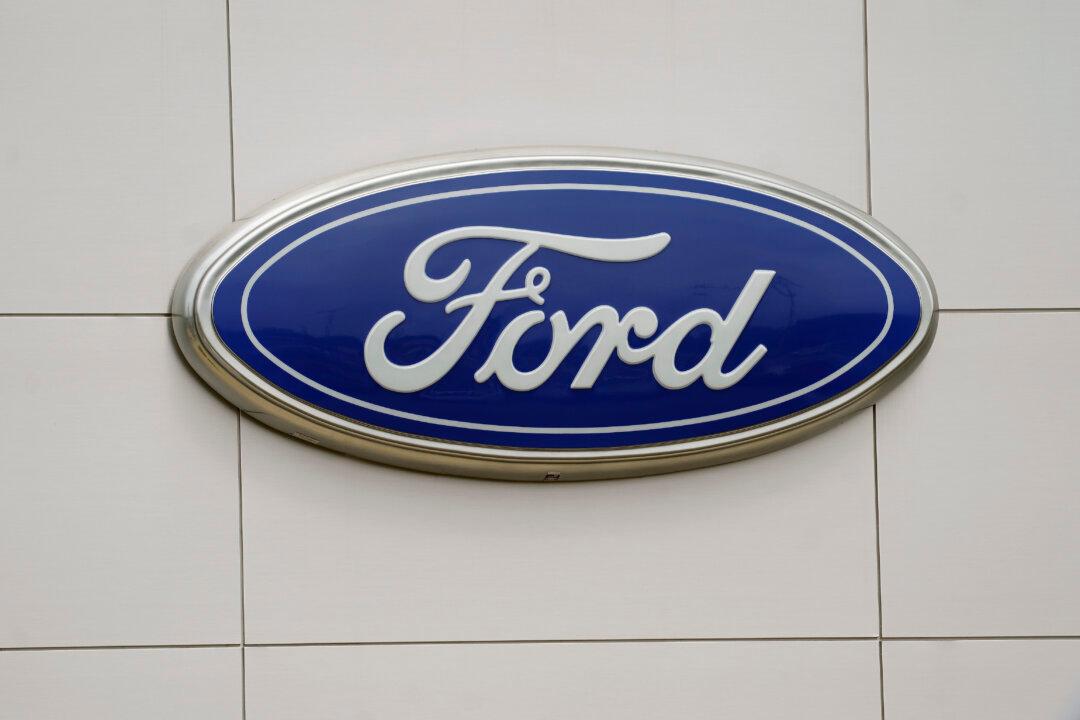 Ford Recalls Heavy-Duty Pickups; Drive Shafts Can Fracture
