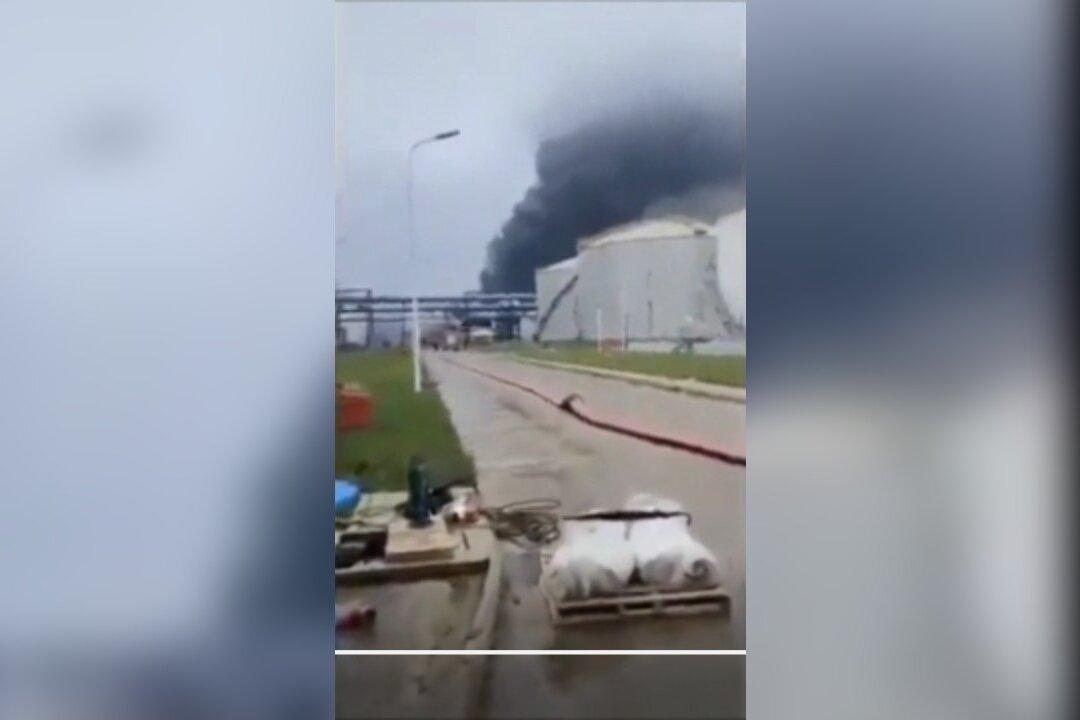 Large Fire in Major Oil Refinery in Kuwait