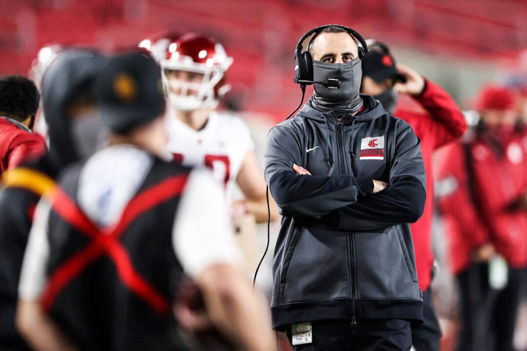 Washington State University Fires Football Coach, 4 Others for Not Complying With Vaccine Mandate