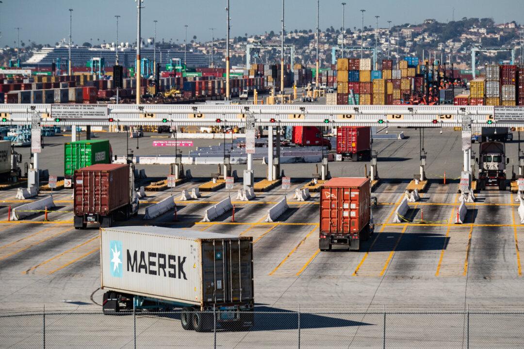 California Landscapers, Truck Drivers Face Strict New Emissions Rules