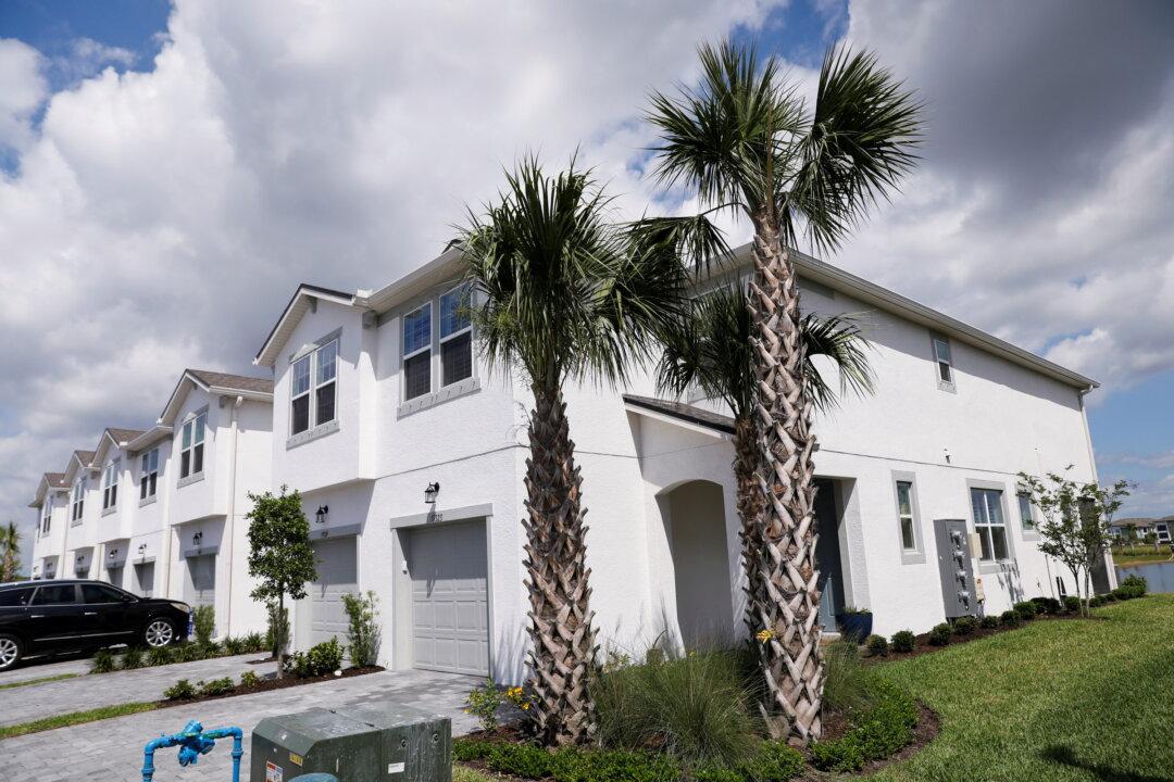 US Mortgage Rates Surge to 6-Month High: MBA