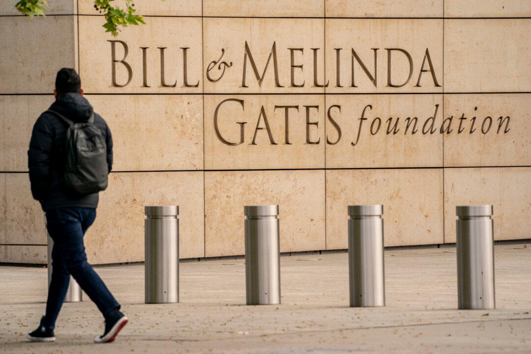Gates Foundation to Fund $120 Million to Increase Oral COVID-19 Drug Distribution to Poor Nations