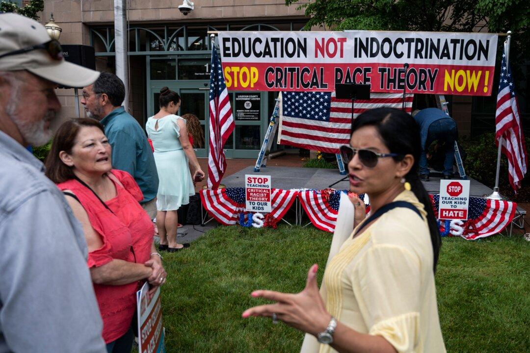 Teachers Union Tells Members to Treat Complaining Parents as Enemies: Report