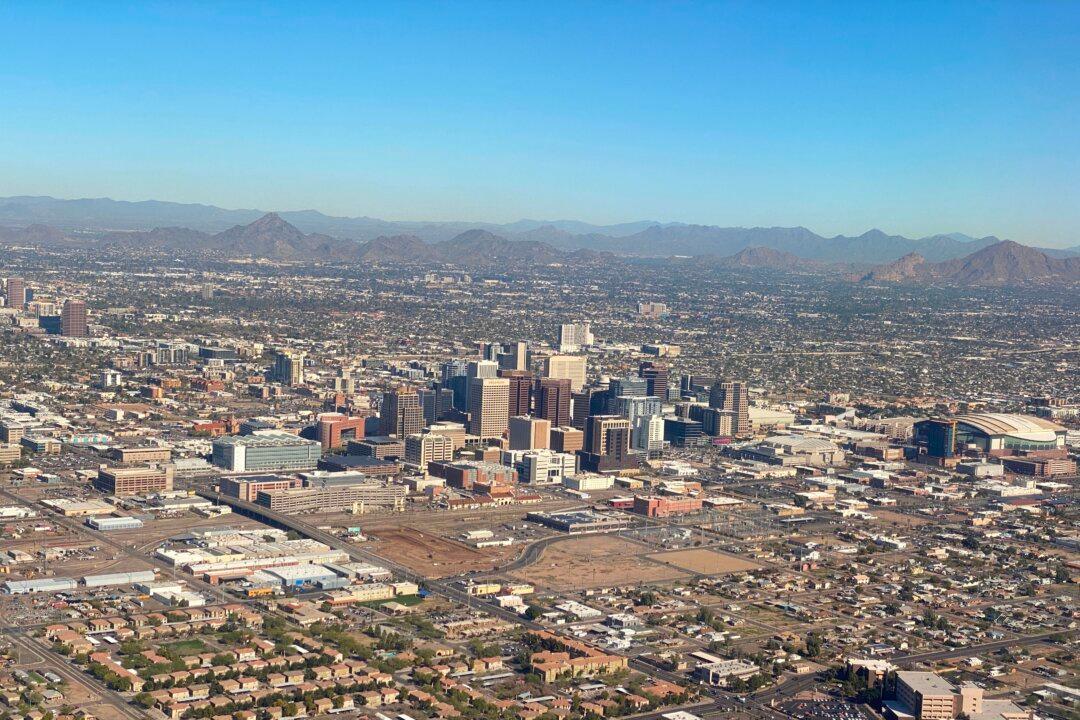 Arizona Growing Like 1980s Southern California