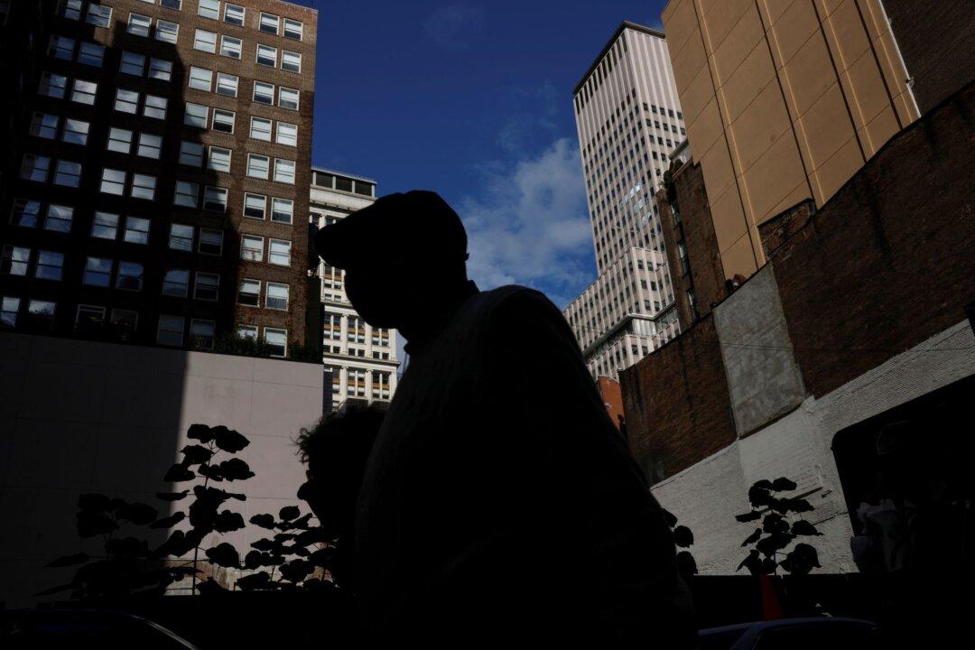 US Business Activity Accelerates in October, Shortages Hamper Factories: IHS Markit Survey