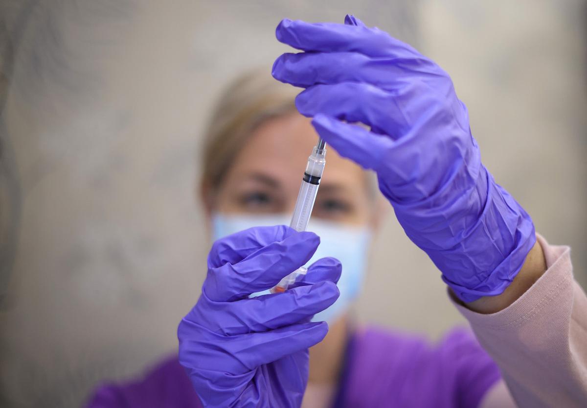 CDC Endorses Boosters for Moderna, J&J, Mixing Shots