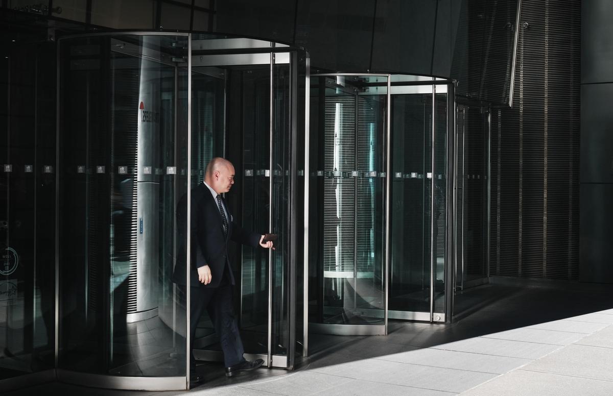 Workers Returning Back to the Office Across US: Survey