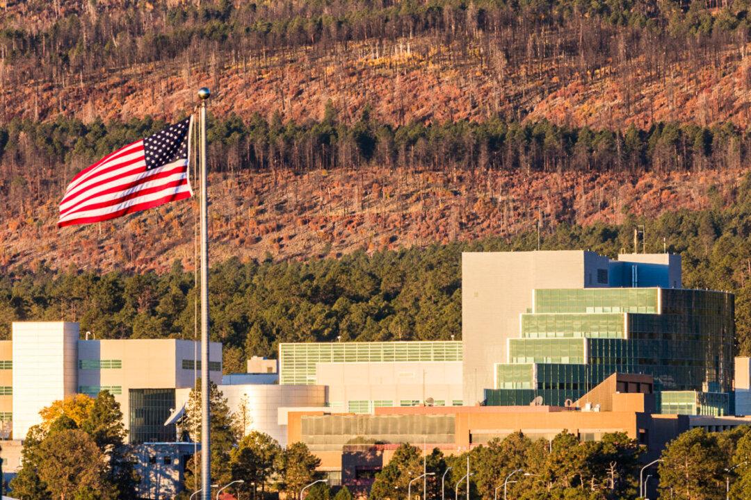 185 Employees Leave Los Alamos Nuclear Weapons Lab Due to Vaccine Mandate