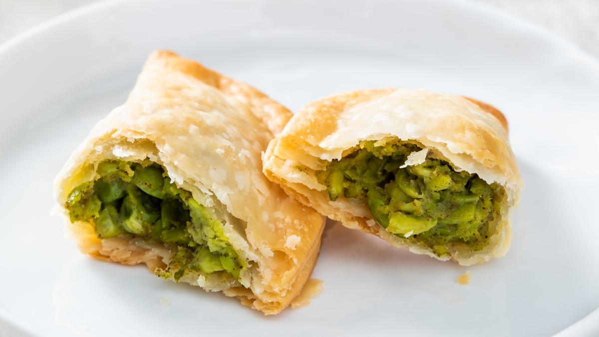 Celebrate Diwali With This Savory Karanji