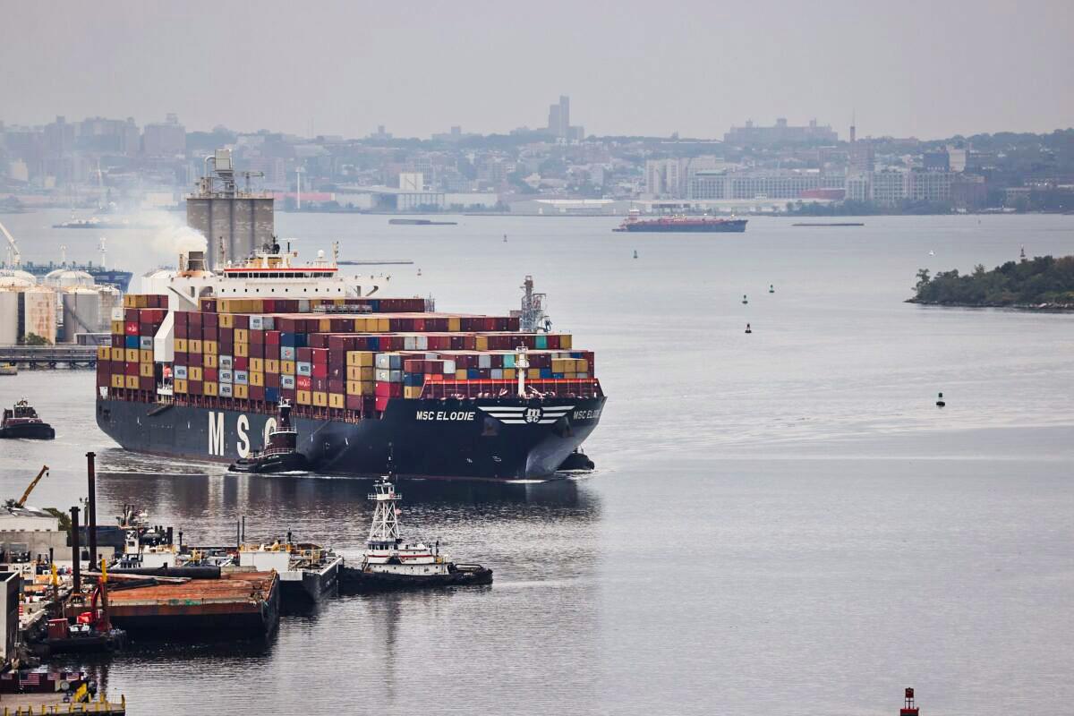 Biden Admin ‘Not Pursuing’ Using National Guard to Help With Supply Chain Issues: White House