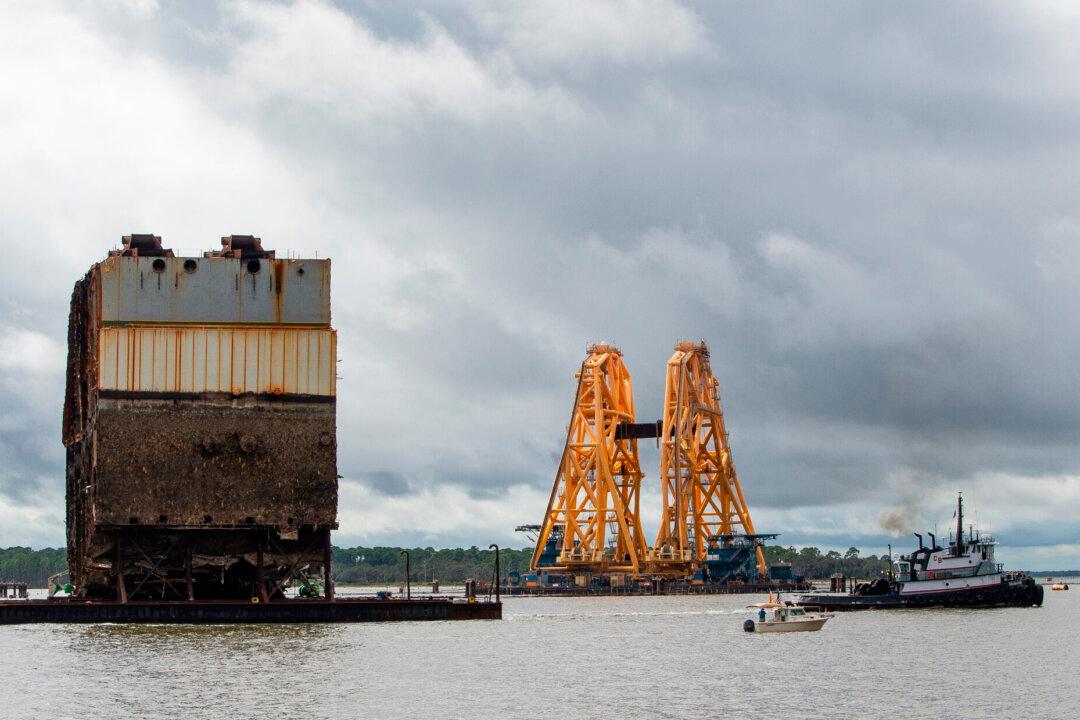 Georgia Shipwreck’s Last Giant Chunk Removed From Water