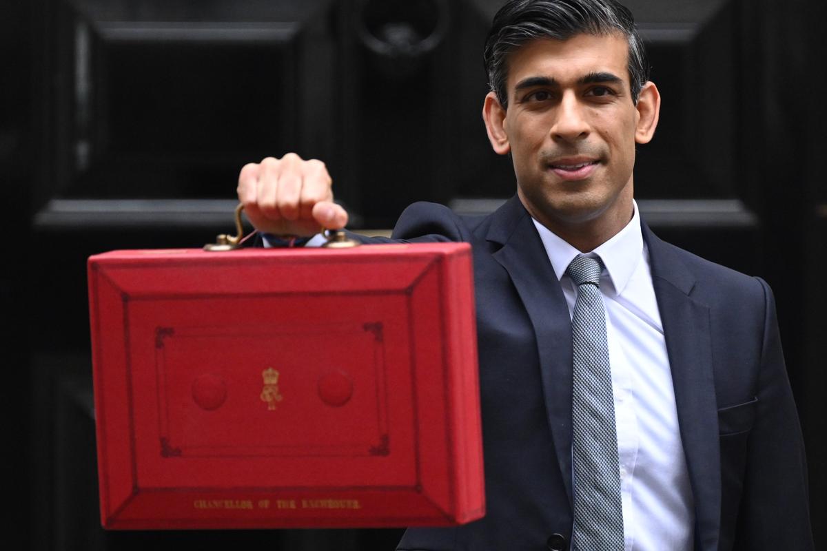 UK Tory Budget Closest to Last Labour Government: Economists