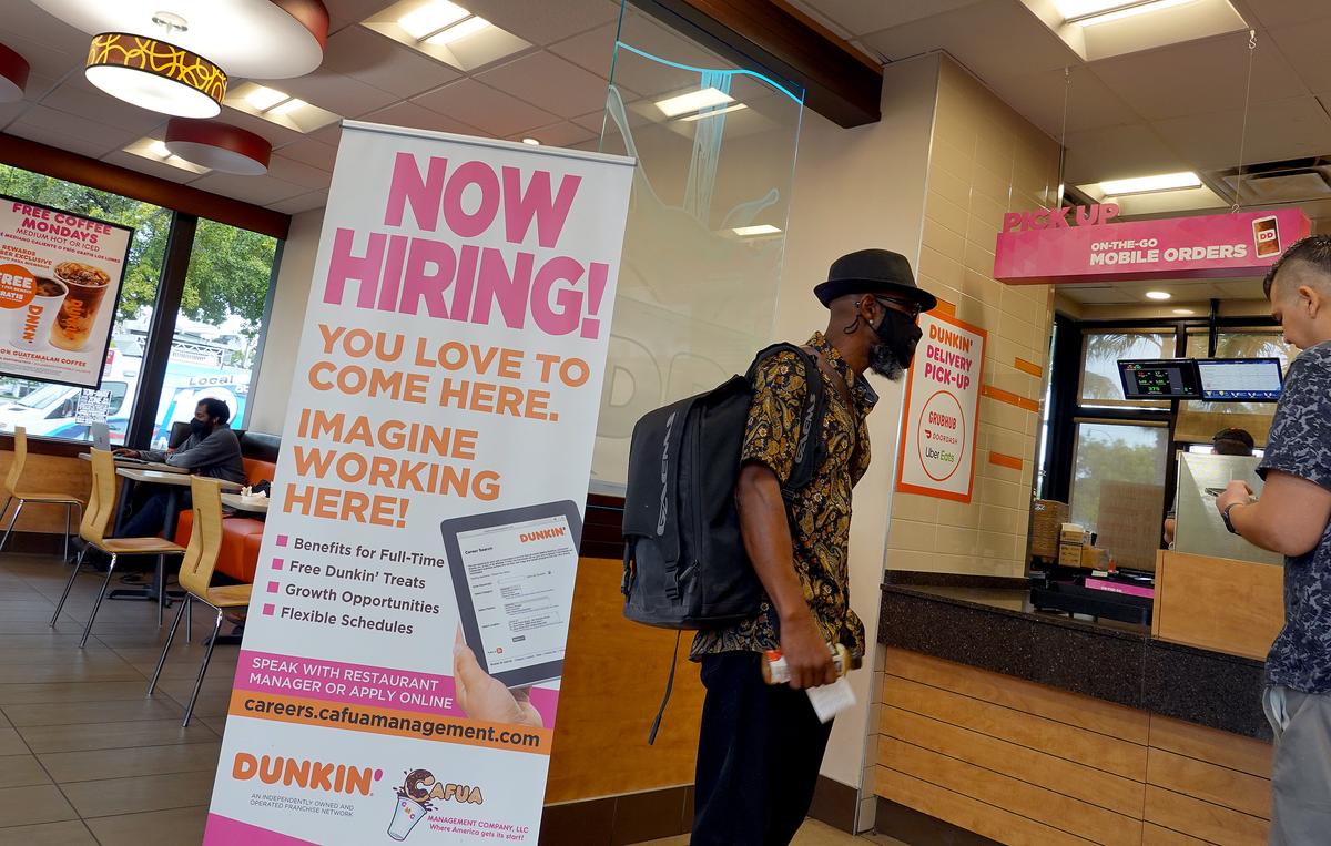 US Still Facing ‘Great Worker Shortages’ Amid Near-Record Job Openings