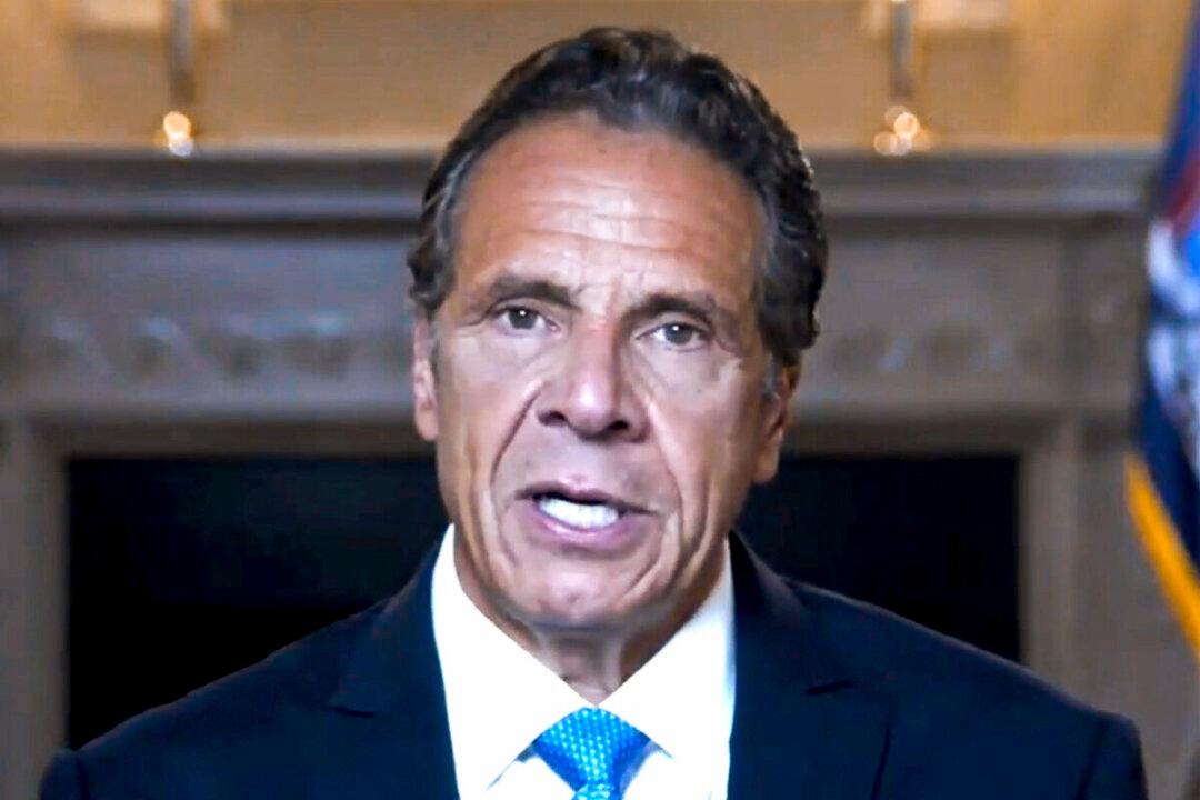 Andrew Cuomo Charged With Misdemeanor Forcible Touching: Complaint