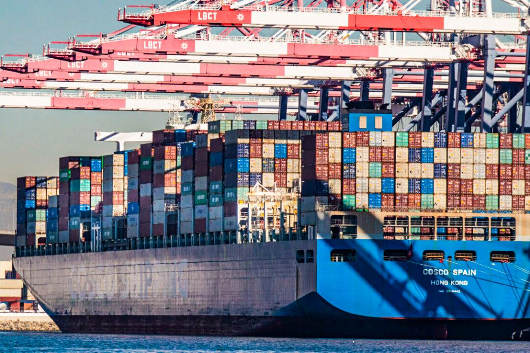 Carriers Must Move Thousands of Containers Out of Los Angeles Area by End of Halloween: Officials