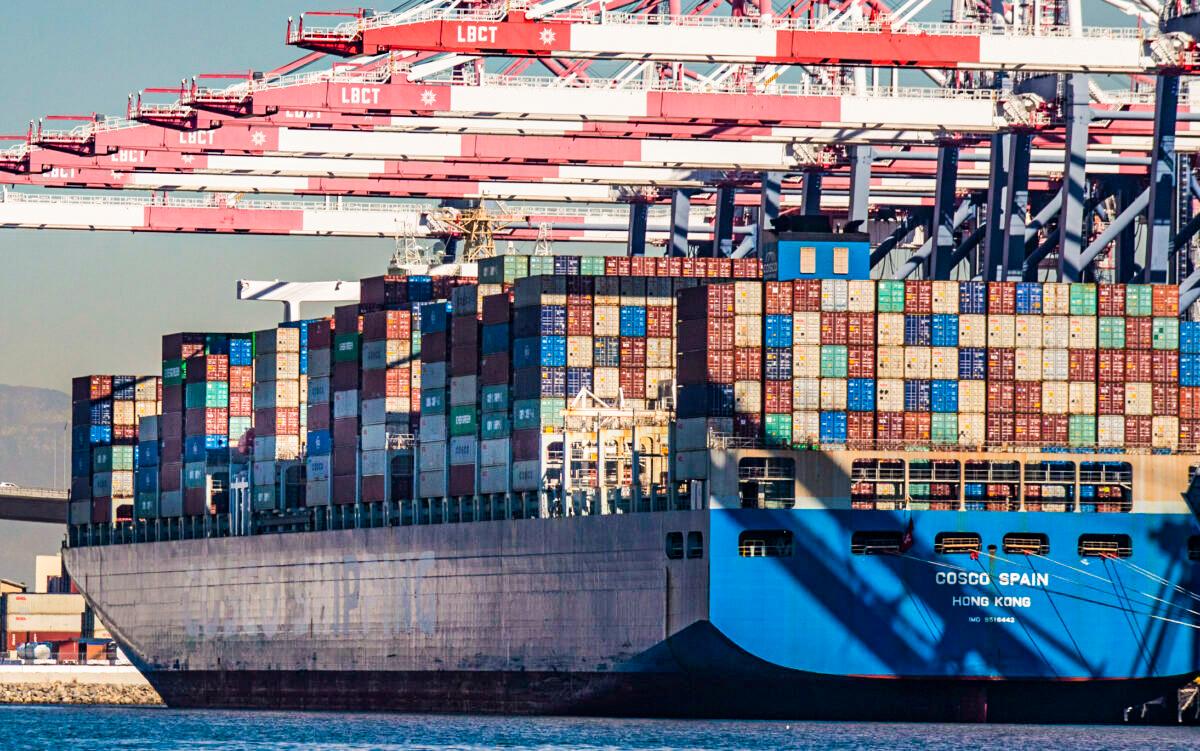 Carriers Must Move Thousands of Containers Out of Los Angeles Area by End of Halloween: Officials