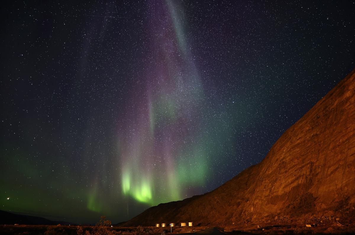 ‘Strong’ Geomagnetic Storm Hitting Earth, Aurora Borealis Could Be Visible Across US
