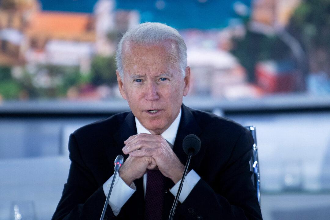 Biden Hails US–EU Arrangement That Will Curb ‘Dirty’ Chinese Steel Imports