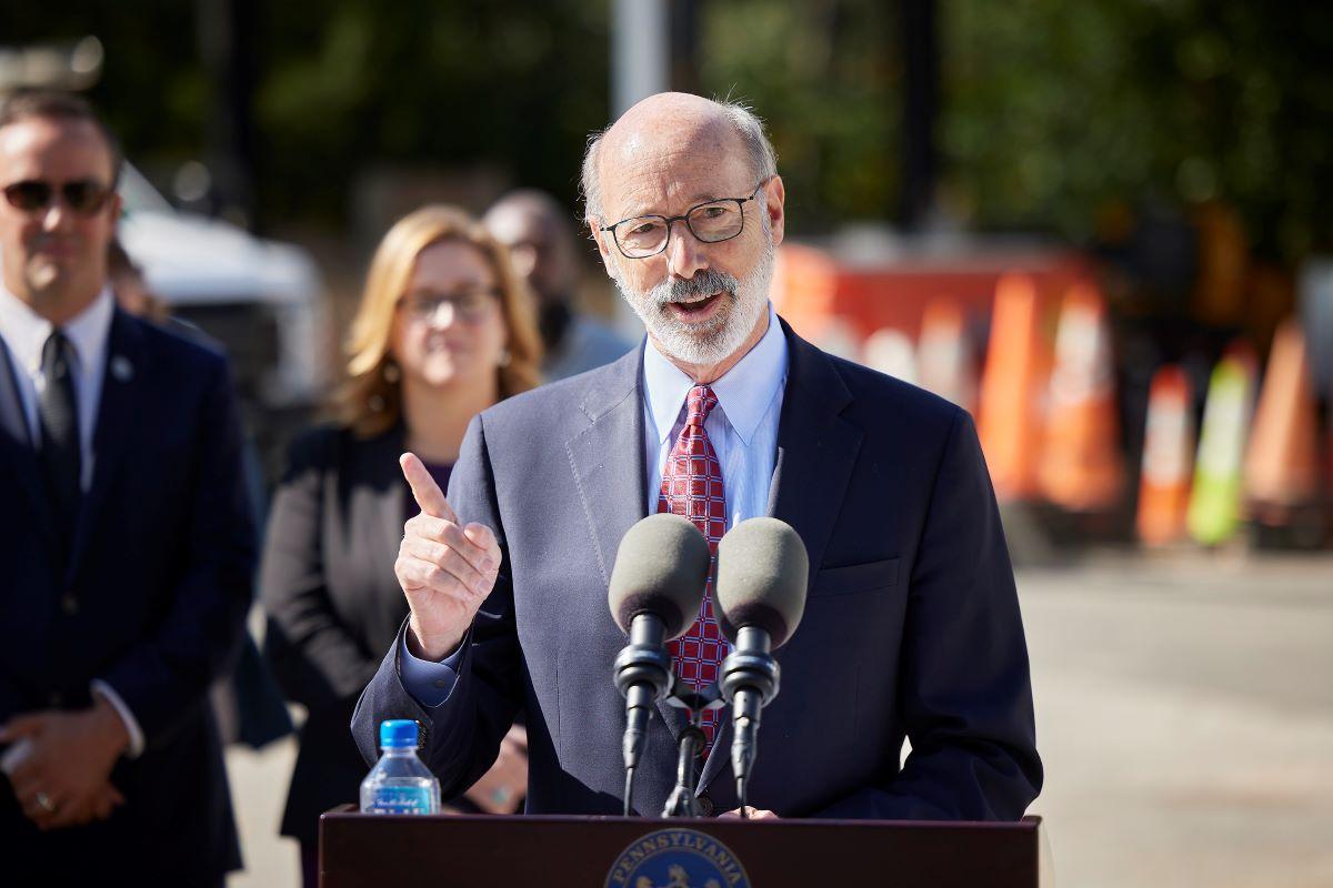 Gov. Wolf Gives Vaccinated Pennsylvania State Employees Extra Week Off