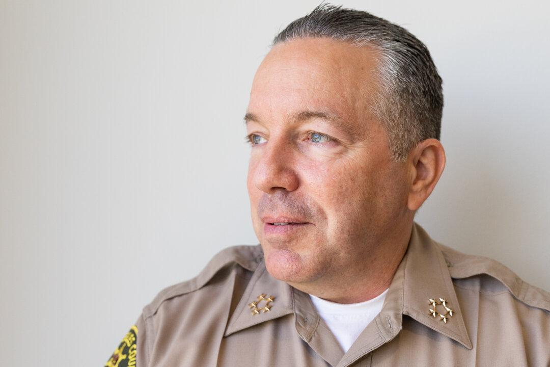 Sheriff Villanueva Raises $1.25 Million for Reelection Campaign