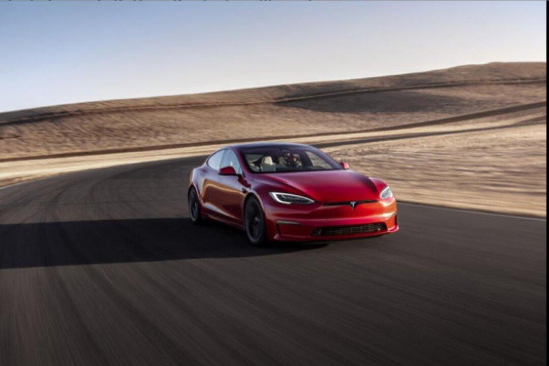 Tesla Expands Battery Production Plans, Signs Supply Agreement With Ganfeng Lithium