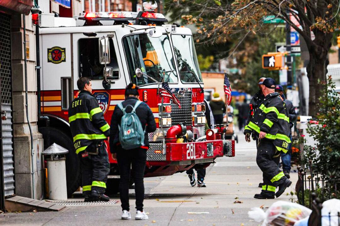Federal Agents Arrest 2 NYC Fire Chiefs Over Alleged Bribery Scheme