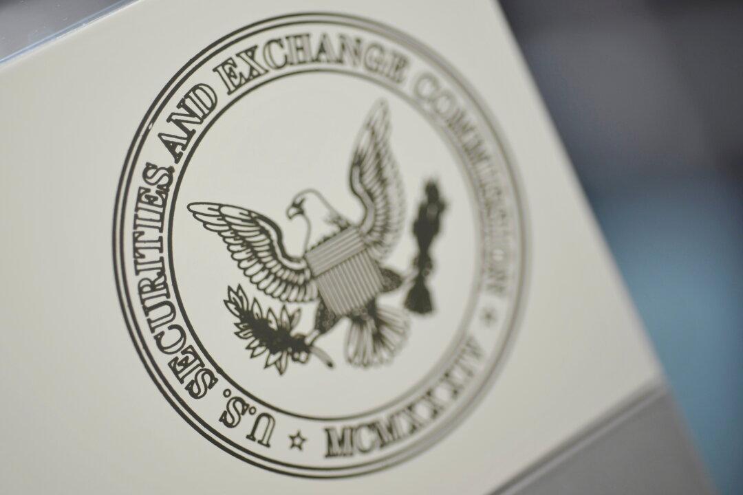 SEC May Expand Oversight to Key Treasury Market Platforms: Chair