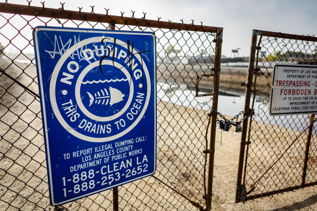 Air Pollution Agency Issues Violations to LA County and Companies Over Stench in Carson