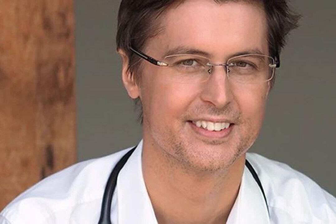 UK Doctor Appeals Social Media Ban Over COVID-19 ‘Misinformation’