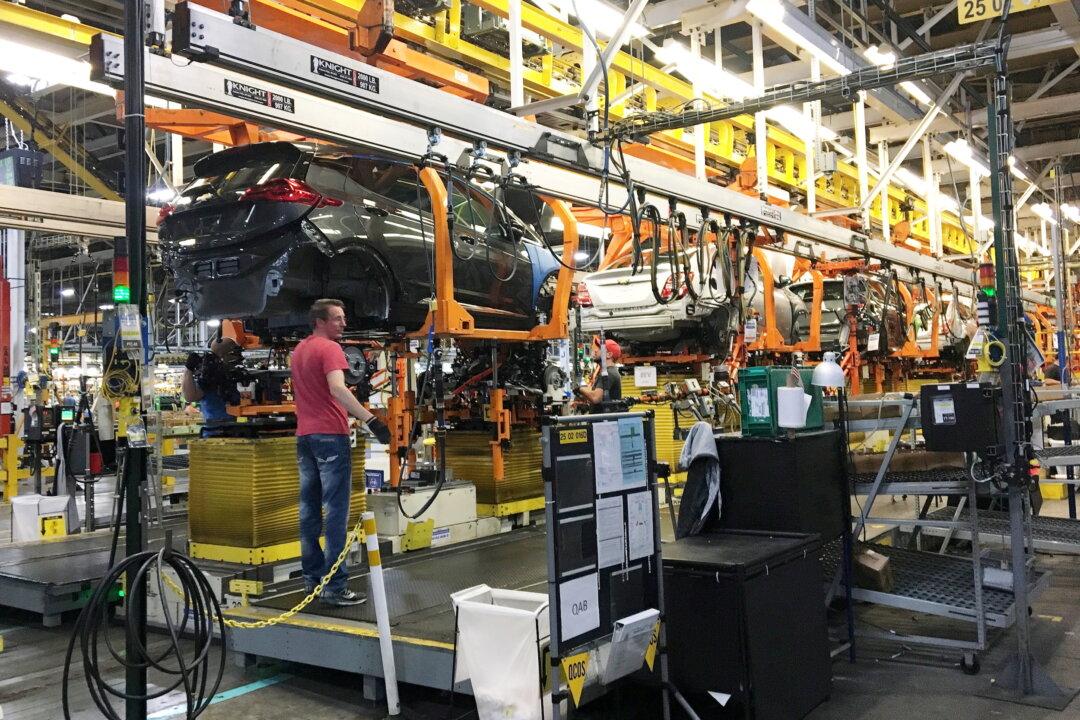 US Manufacturing Growth Slows in January, While Employment Numbers Improve