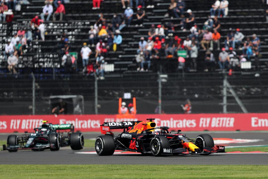 Verstappen Lives up to Favorite Tag in Mexico